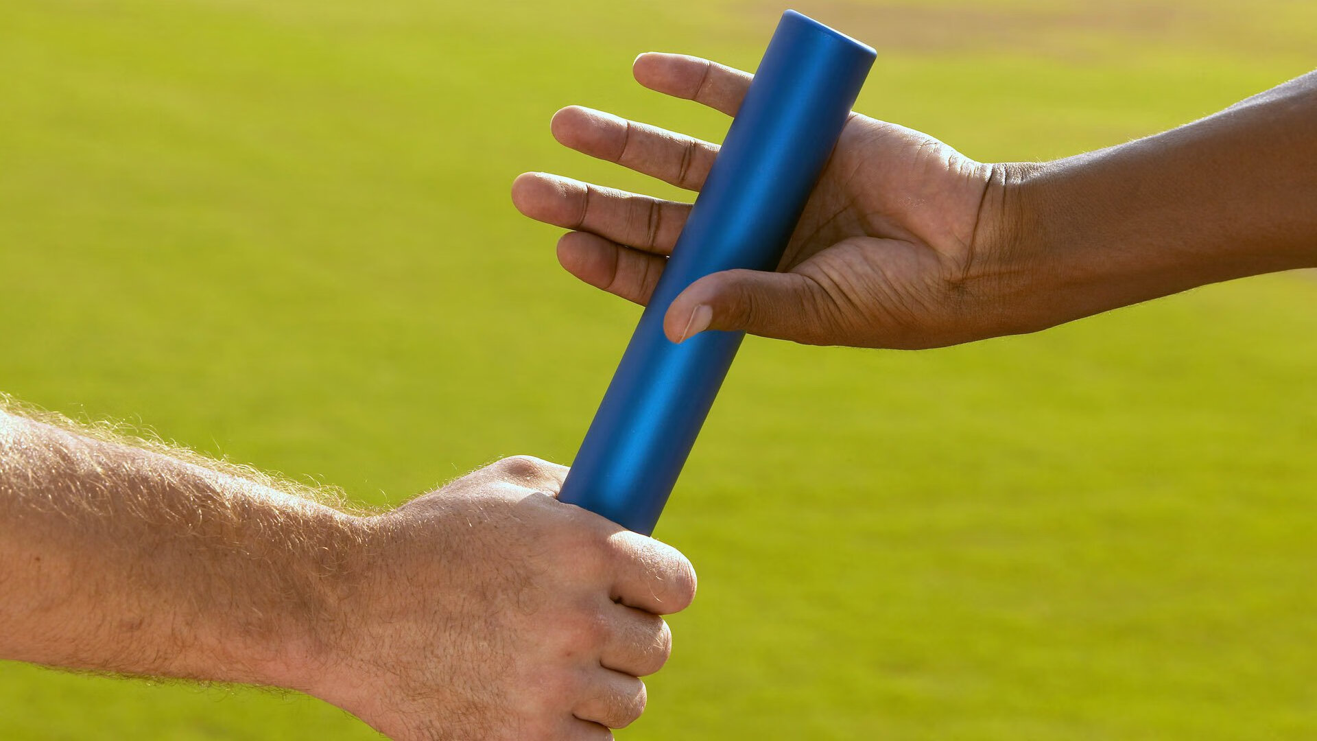 “武汉马拉松赛:决胜时刻,谁能迎风而上?”